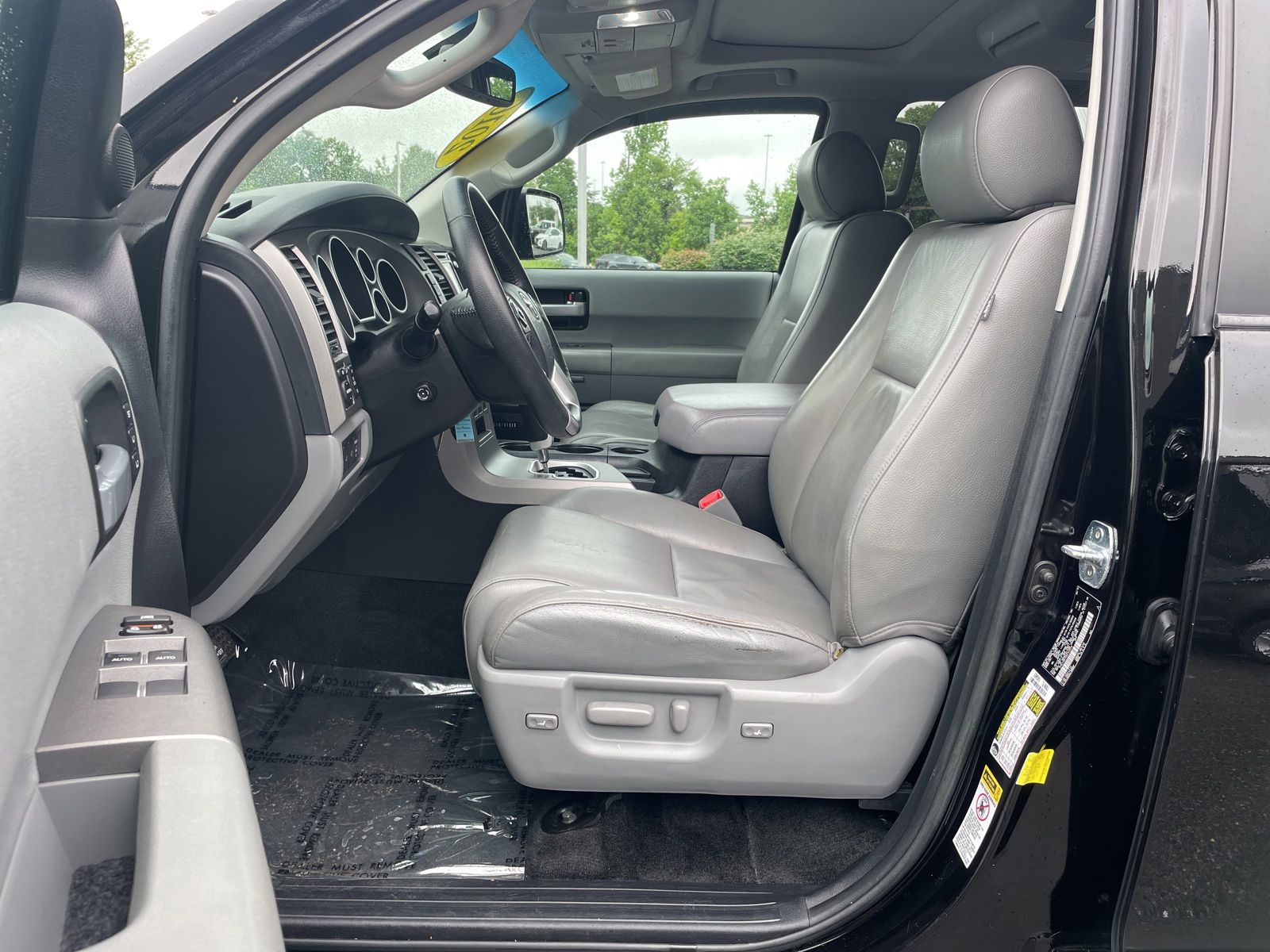 Used 2016 Black Toyota Limited image 13