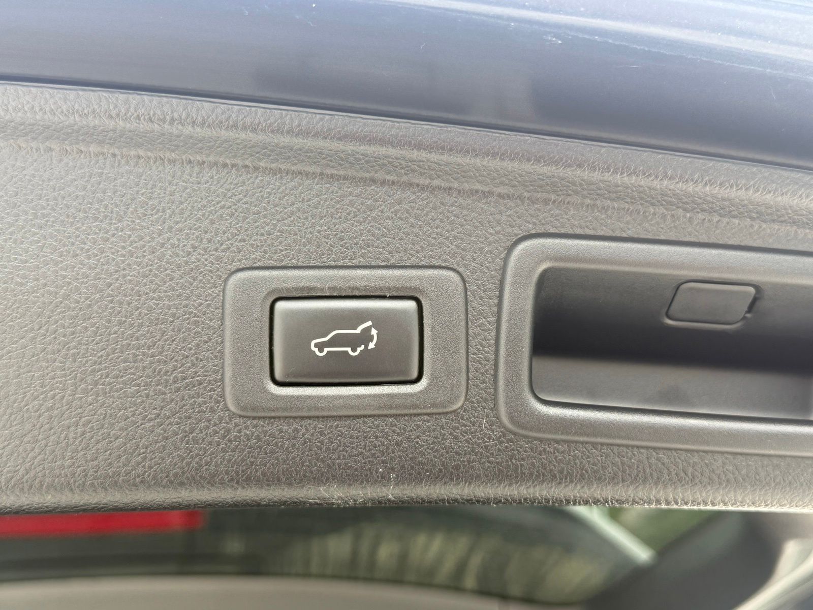 Used 2015 Black Subaru 2.5i Limited image 20