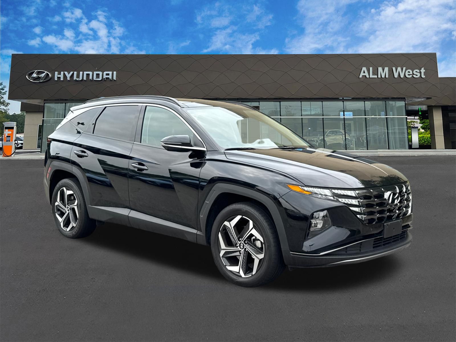 Used 2022 Black Hyundai Limited image 3