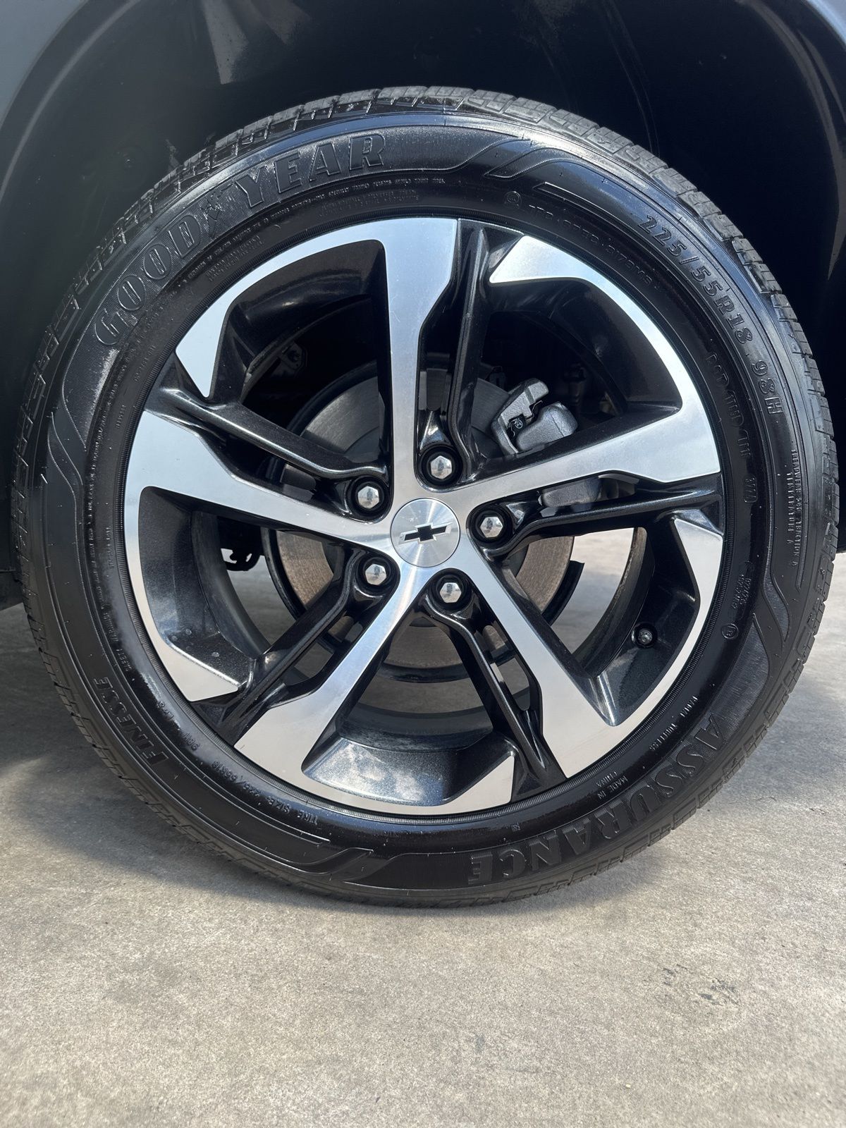 Used Car 2025 Chevrolet Trax  1rs For Sale Under $25,000 In Austin, Texas