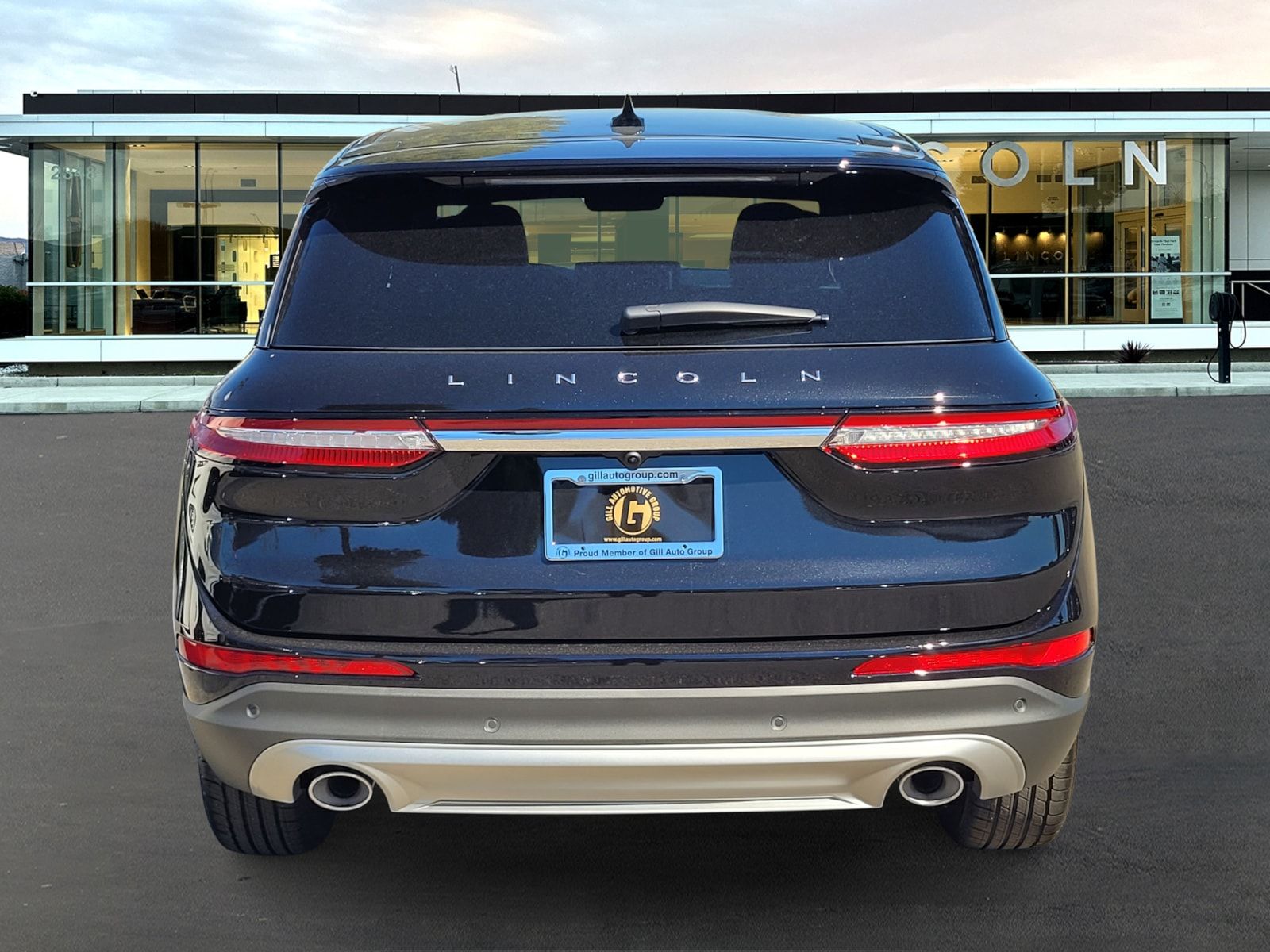 New 2025 Black Lincoln Reserve image 5