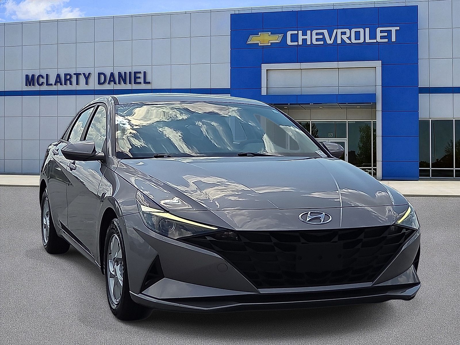 Fluid Metal 2023 Hyundai Elantra Sedan Front-Wheel Drive Continuously Variable Transmission