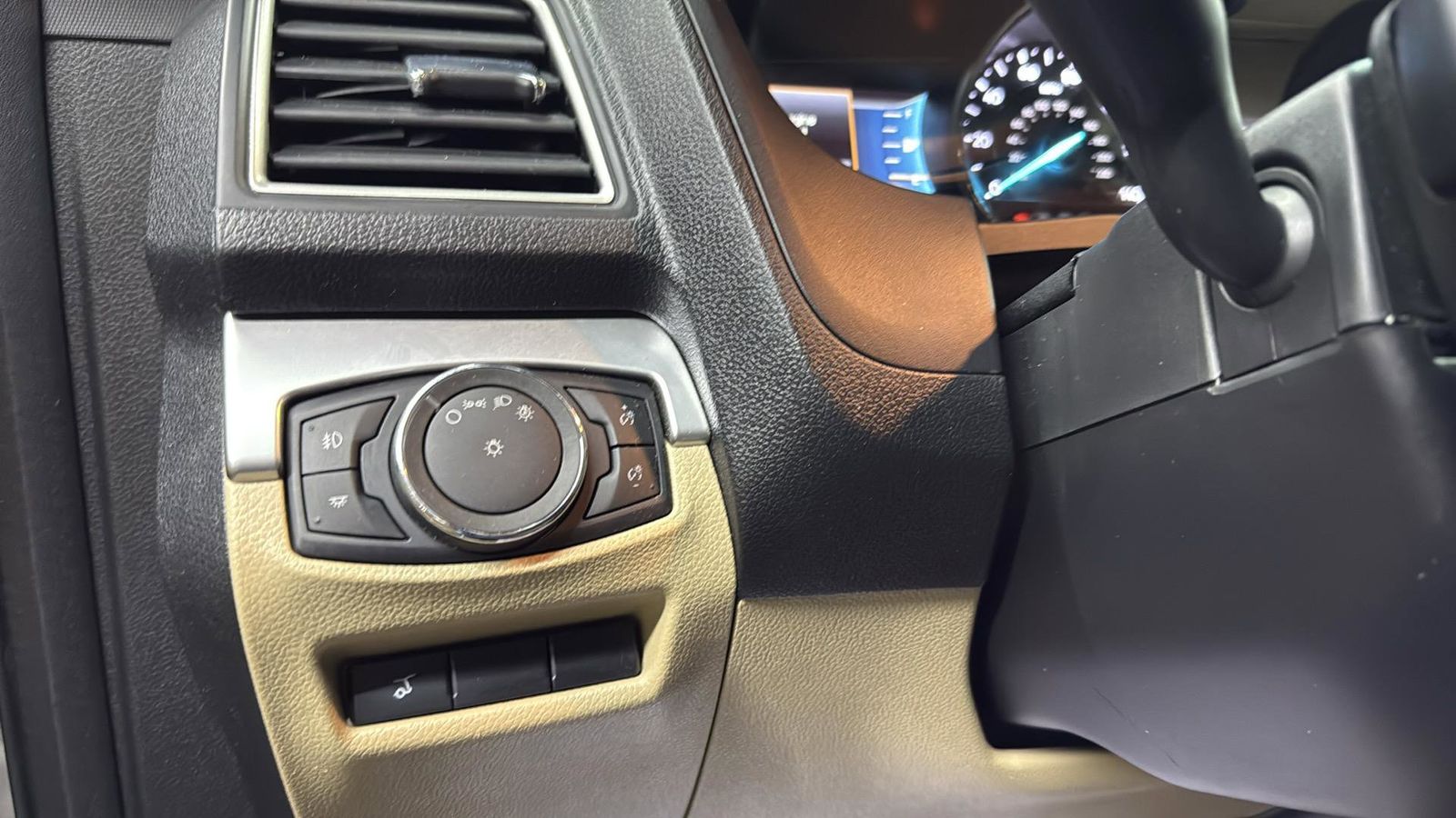 Used Car 2016 Ford Explorer  Xlt For Sale Under $15,000 In Austin, Texas