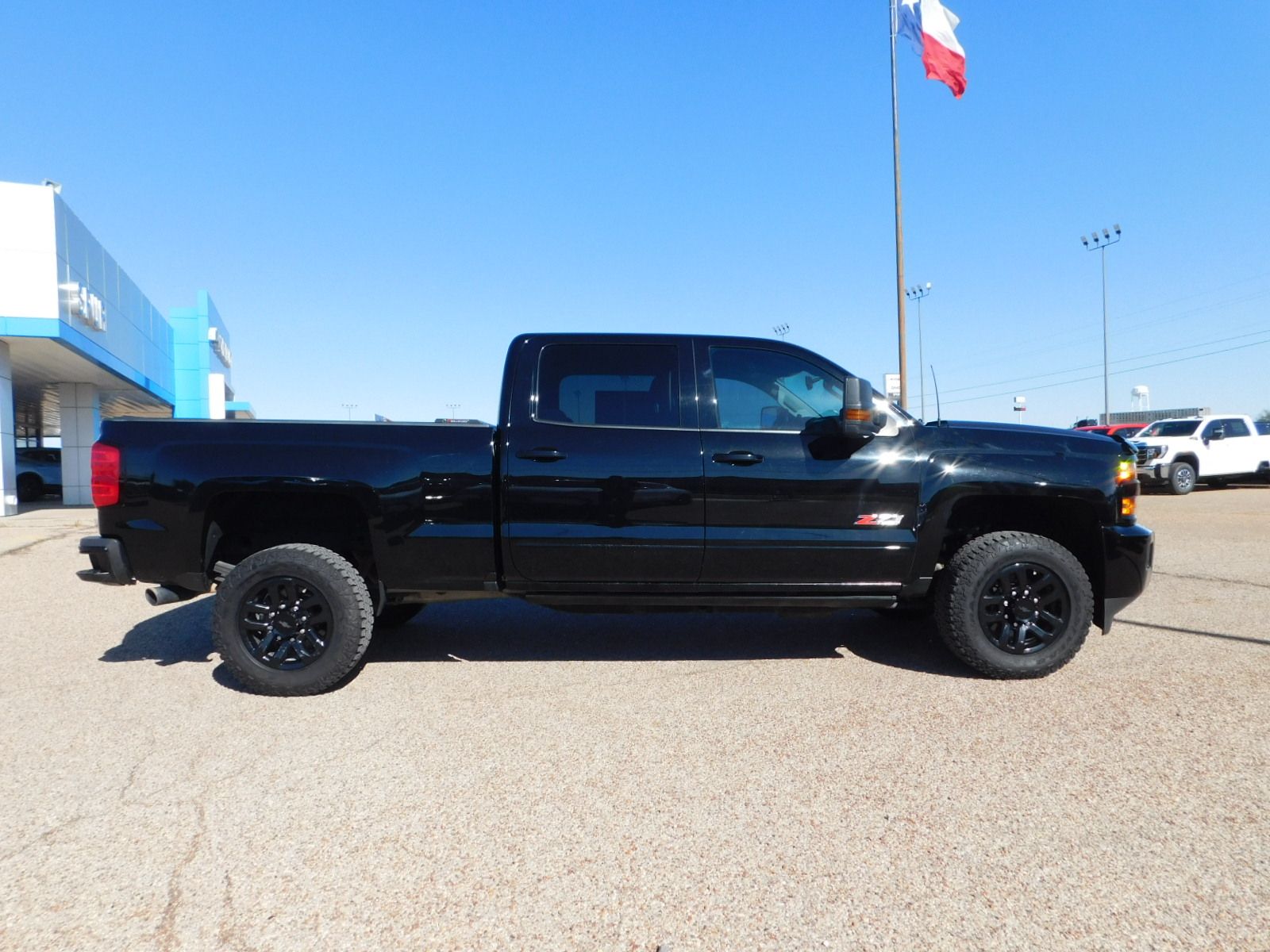 2018 Chevrolet Silverado 2500HD LT 3