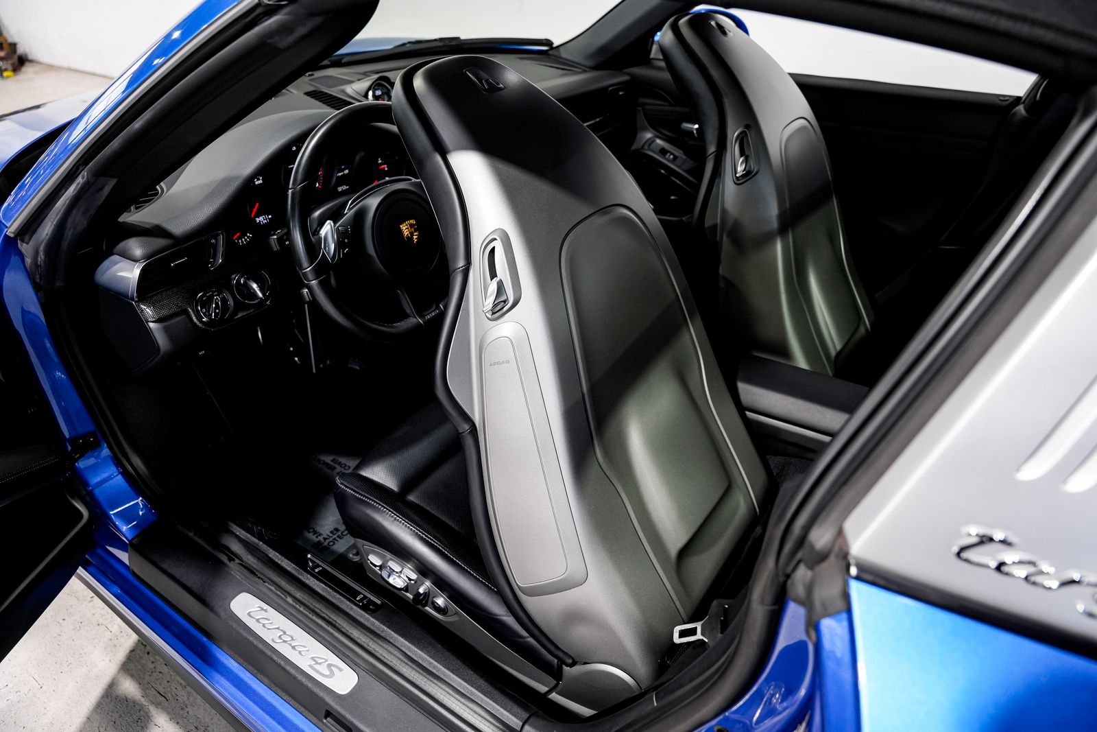 2016 Porsche 911 Targa 4S — photo 22
