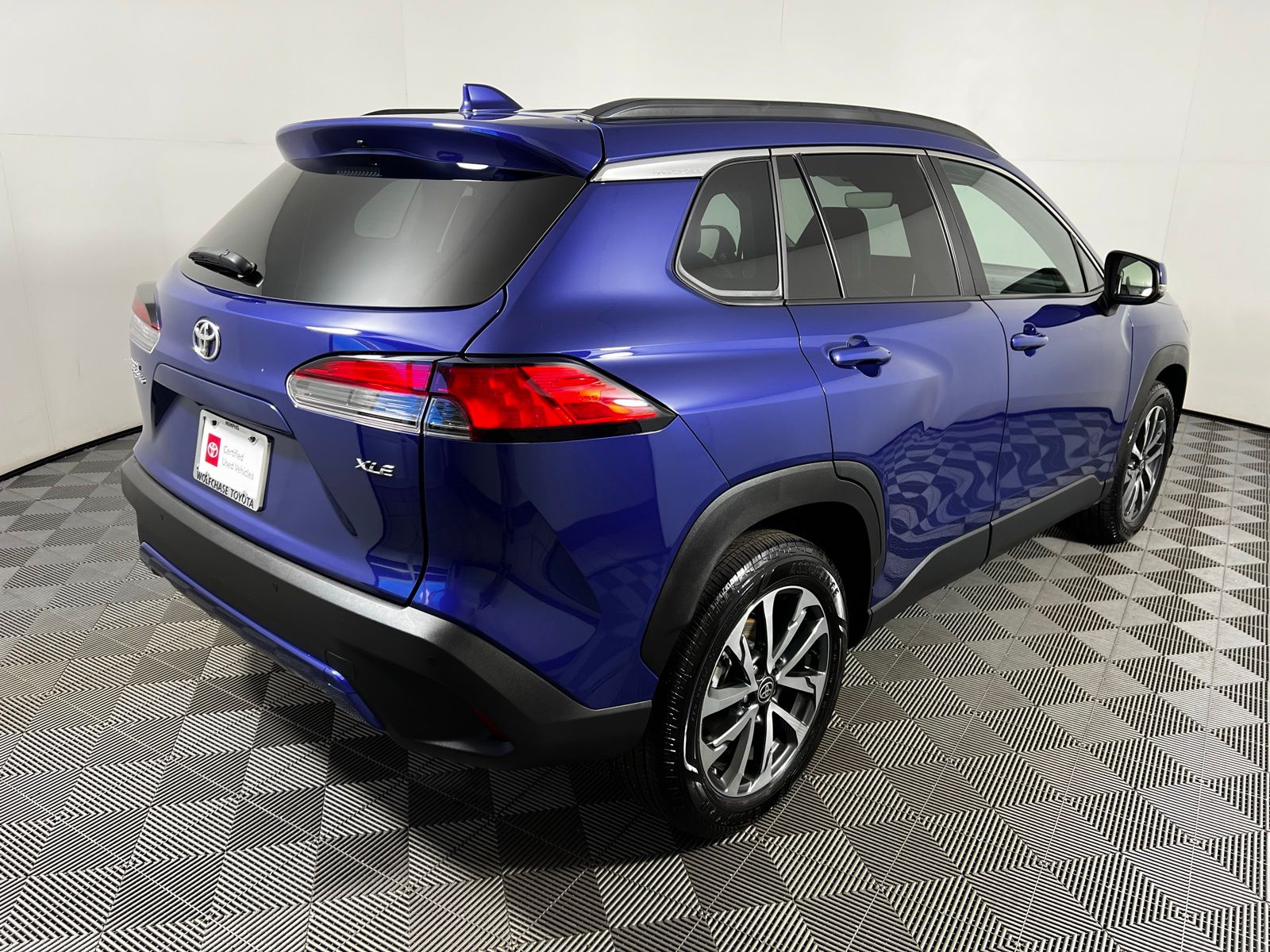 2023 Toyota Corolla Cross XLE 5