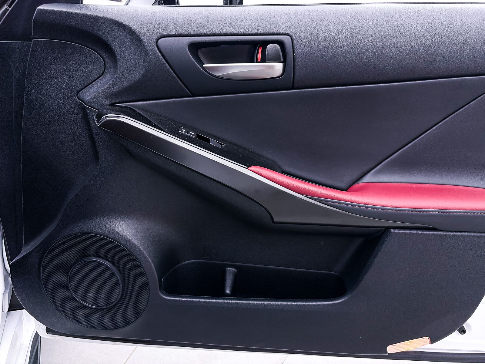 2024 Lexus IS 350 F SPORT DESIGN - Photo 35