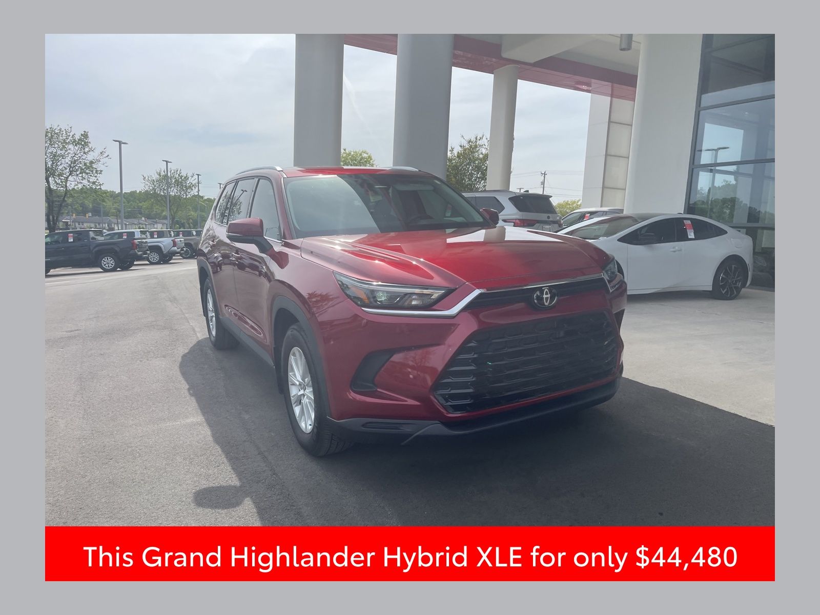 Red (Ruby Flare Pearl) 2024 Toyota Grand Highlander Hybrid XLE FWD SUV / Crossover Front-Wheel Drive Continuously Variable Transmission