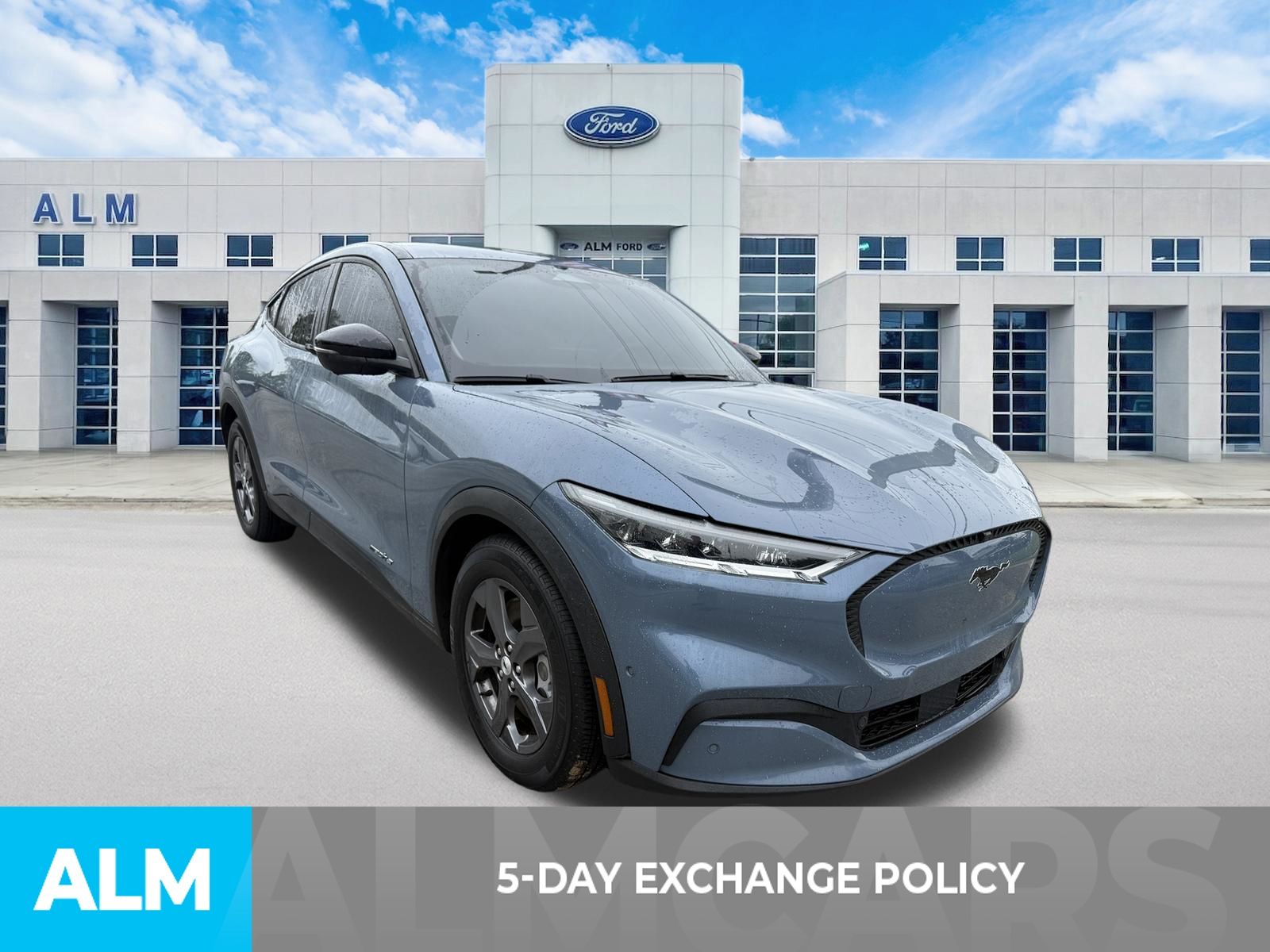 Used 2023 Blue Ford Select image 3
