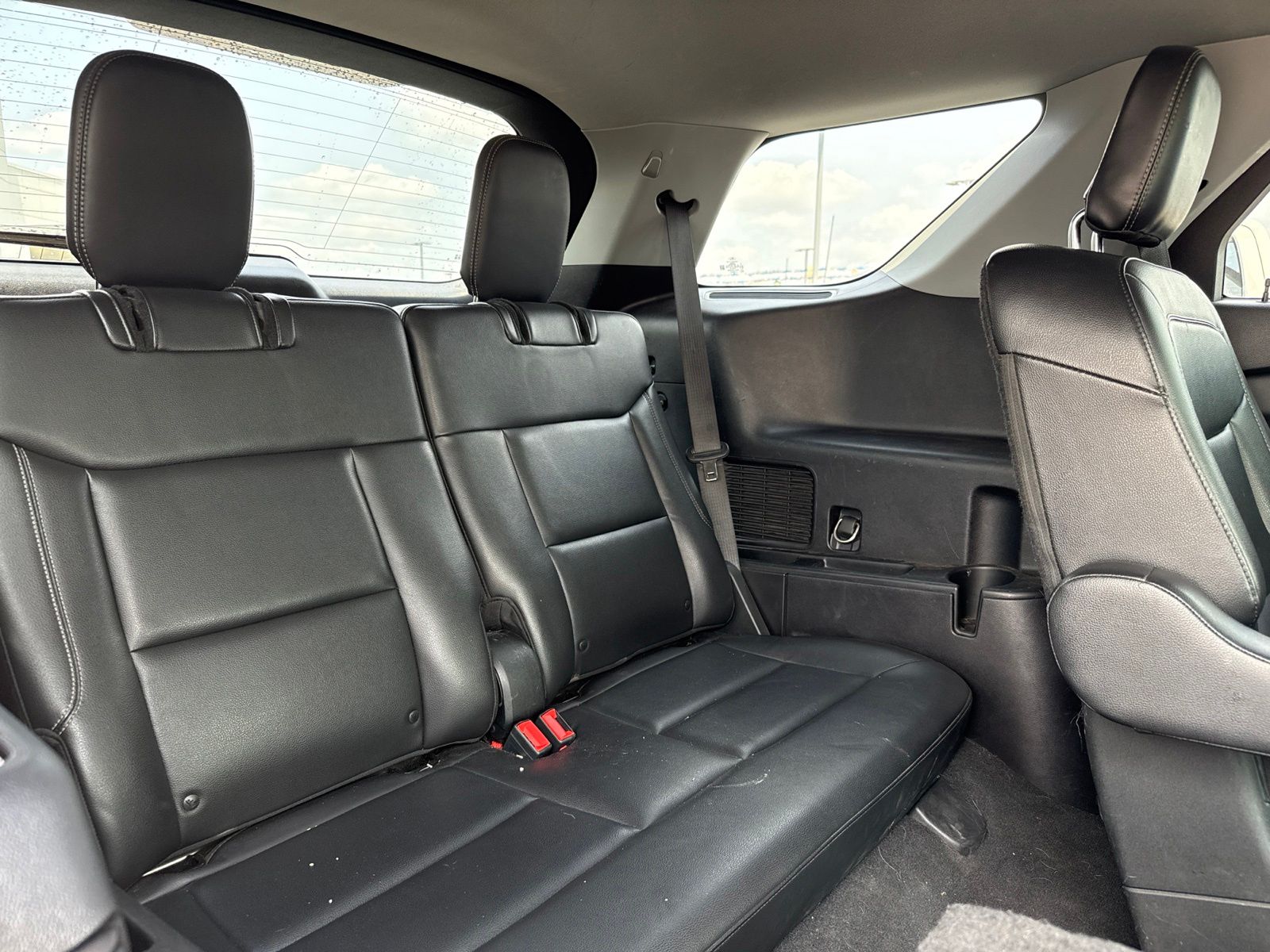 2021 Ford Explorer image 9