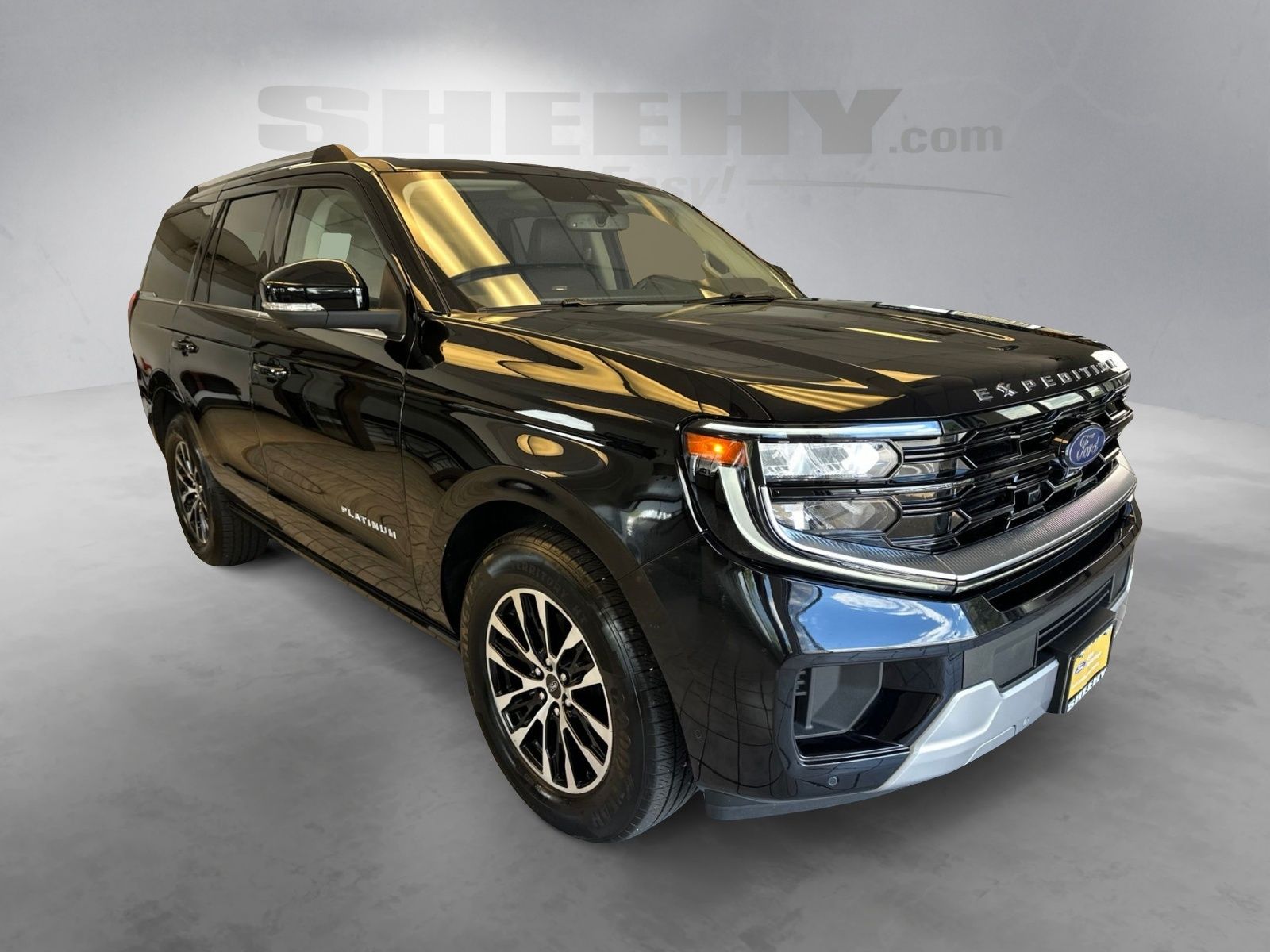 Certified Used 2025 Agate Black Metallic Ford Platinum image 2