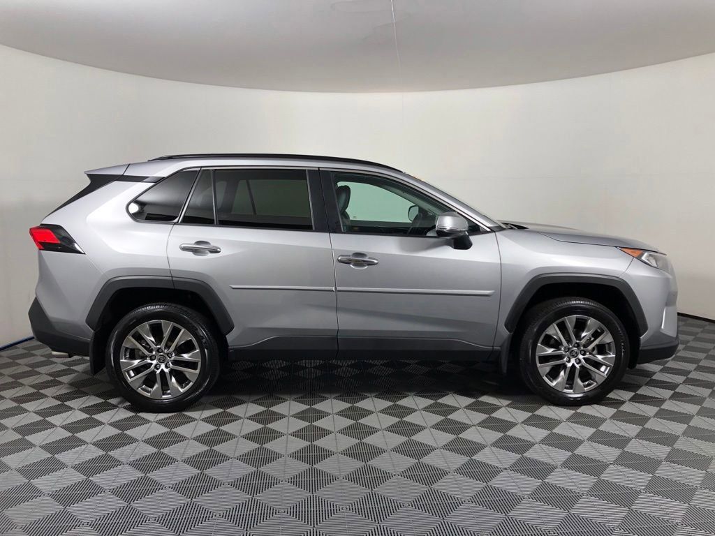 2021 Toyota RAV4 Limited 3