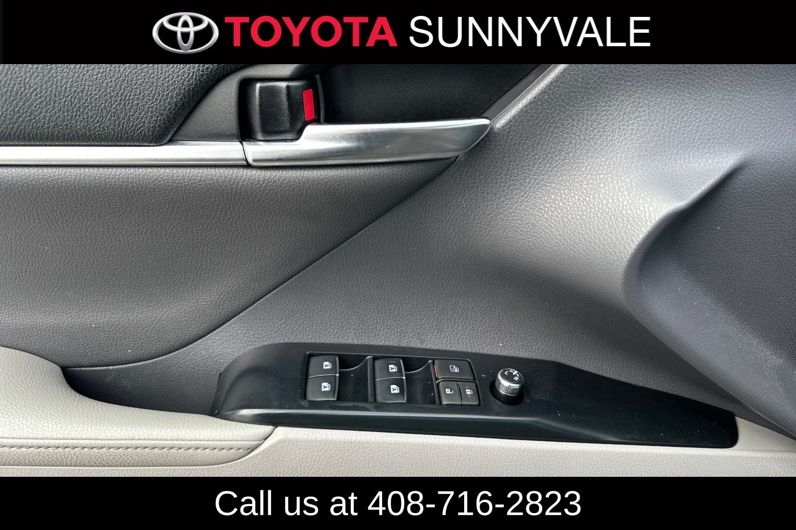 Used 2020 Toyota Camry Hybrid Sedan