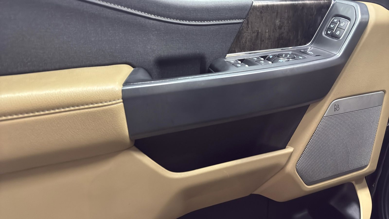 Used Car 2023 Ford F-250sd  Lariat For Sale Under $70,000 In Austin, Texas