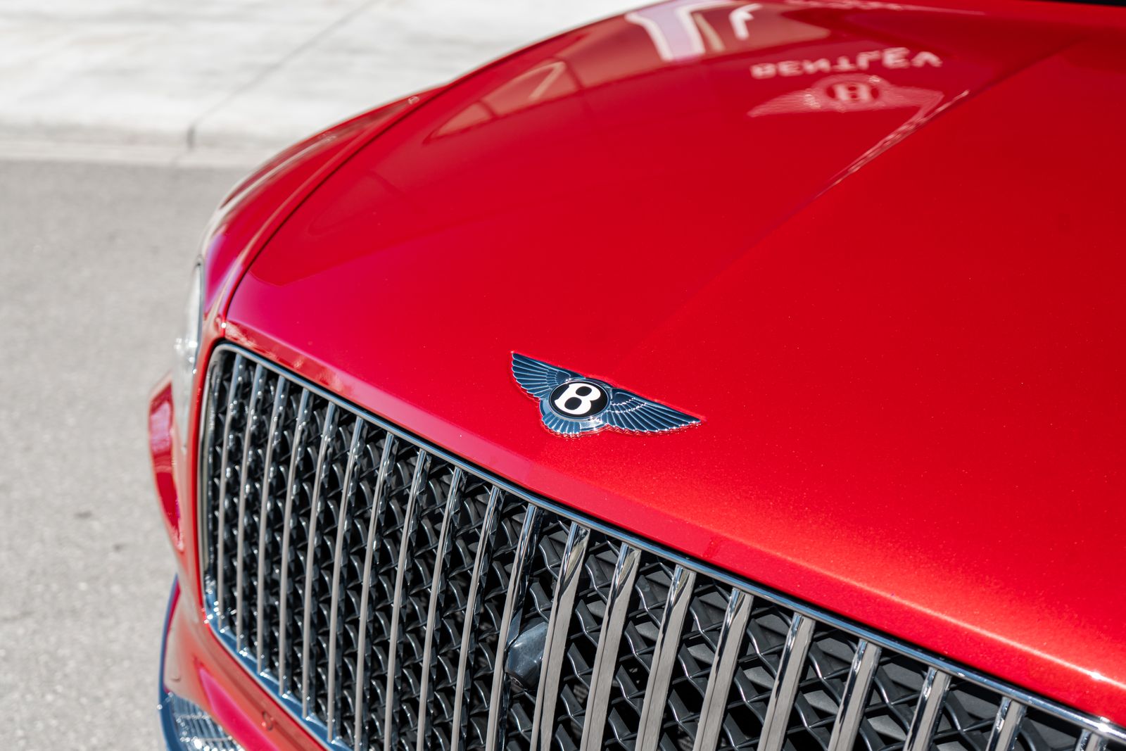 2024 Bentley Bentayga Azure - Photo 22