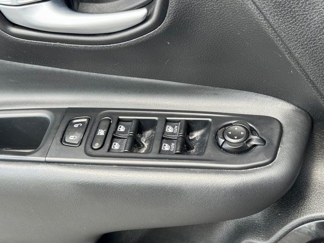 Used 2019 Gray Jeep Latitude image 20