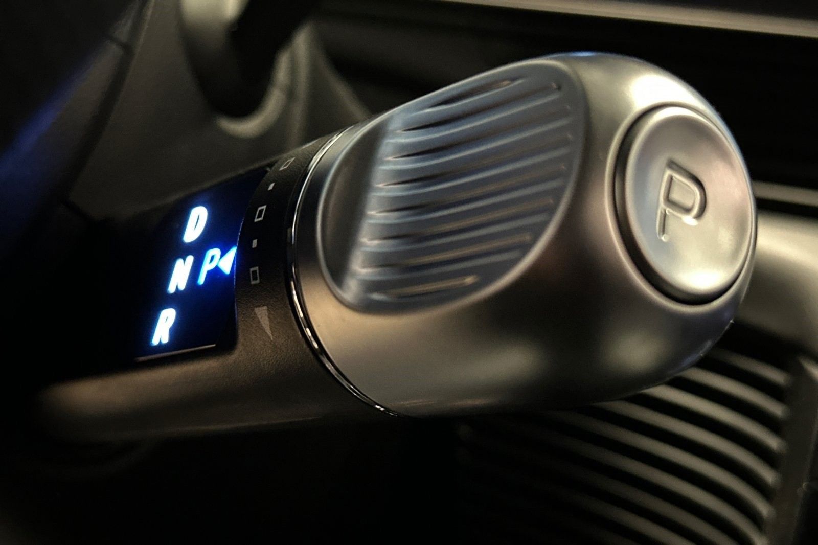 2025 Hyundai IONIQ 5 N - Photo 20