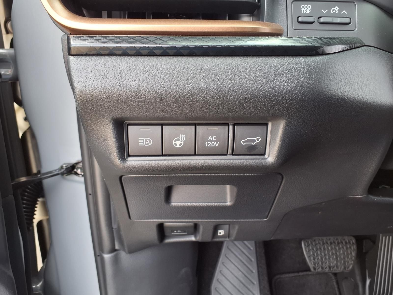 2026 Toyota Grand Highlander Hybrid MAX Limited Gray at DeMontrond Auto Country