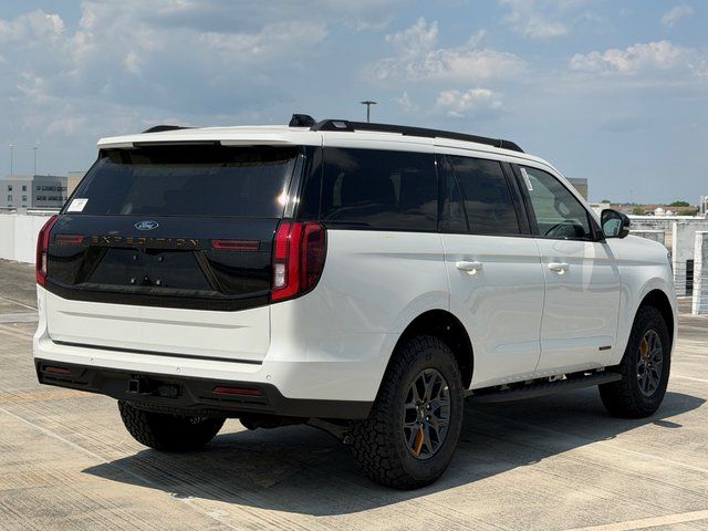 New 2026 Star White Metallic Tri-Coat Ford Tremor image 3