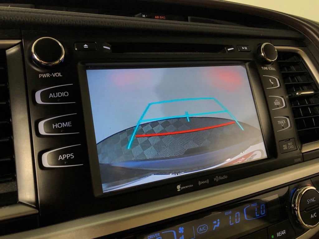 2019 Toyota Highlander XLE 19