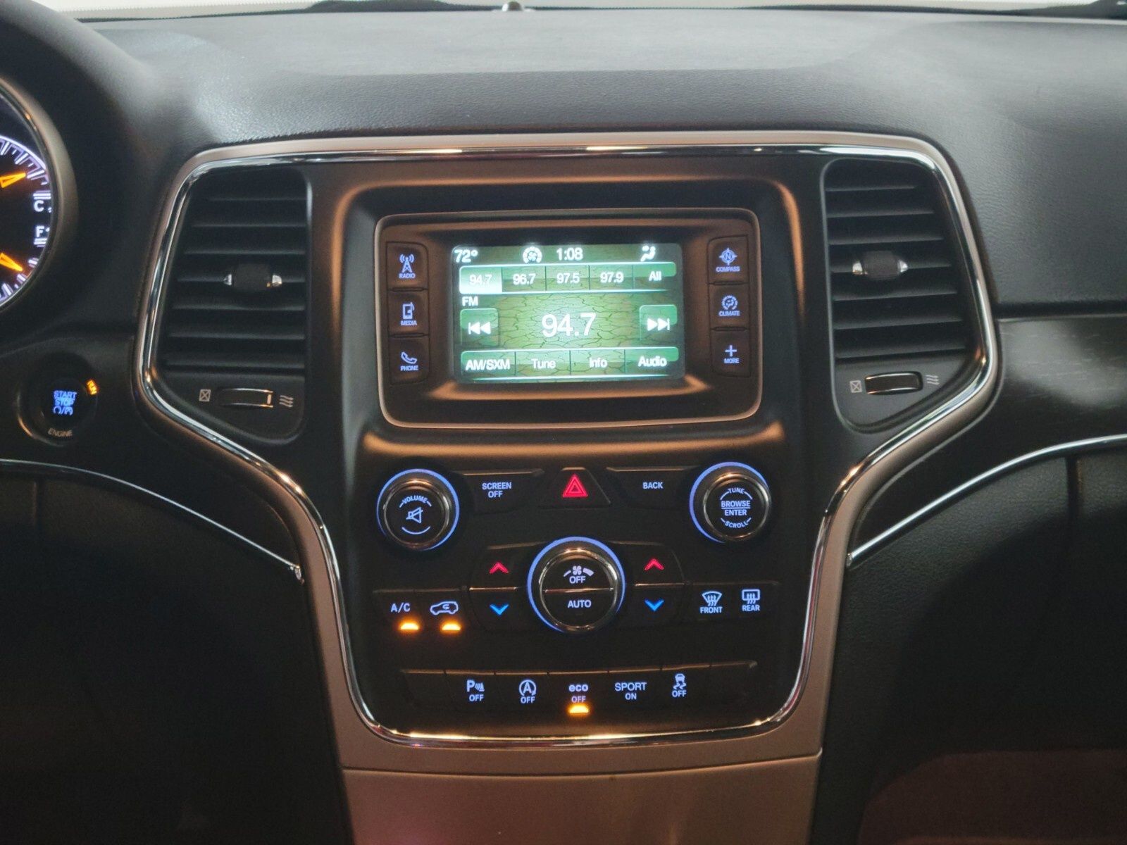 2016 Jeep Grand Cherokee Limited 16