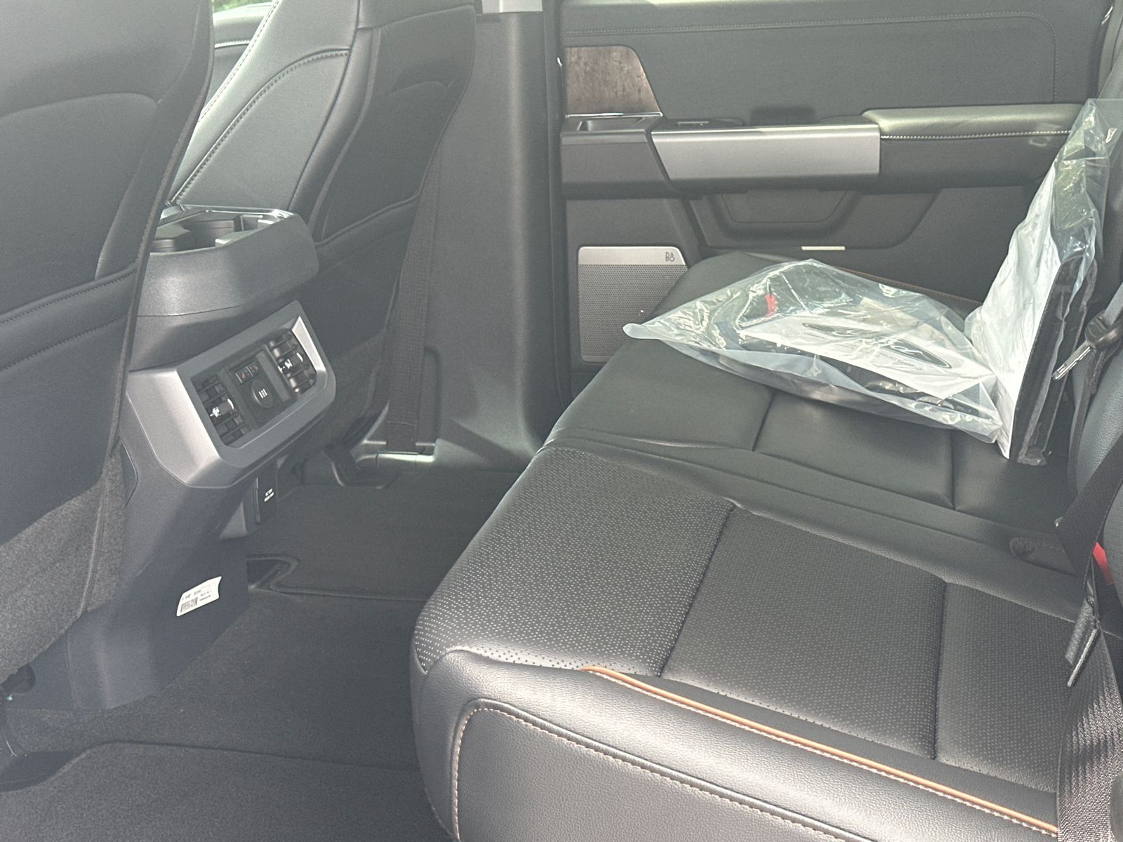 New 2026 Agate Black Metallic Ford F-250® Lariat® image 22