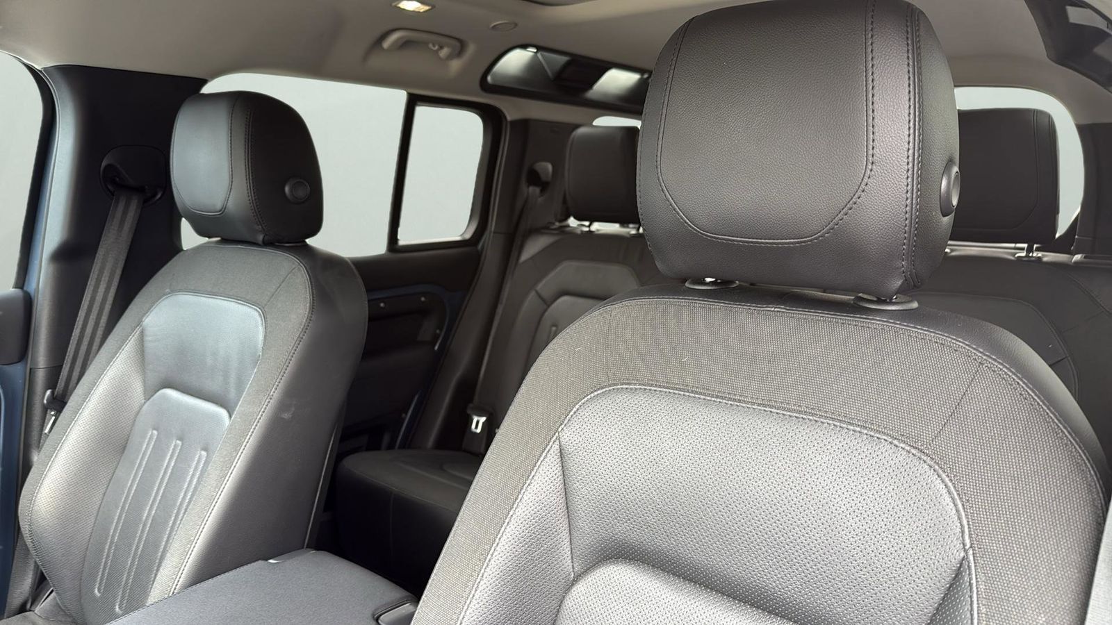 Used Car 2020 Land Rover Defender 110  Se For Sale Under $50,000 In Austin, Texas