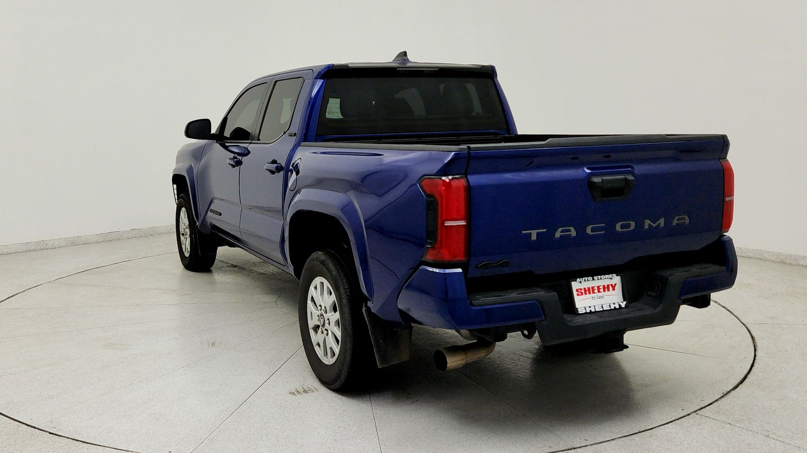 Used 2024 Blue Toyota SR5 image 5