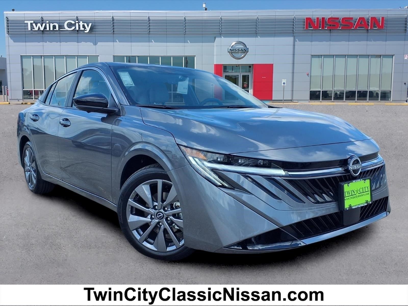 2026 Nissan Sentra SL CVT's photo