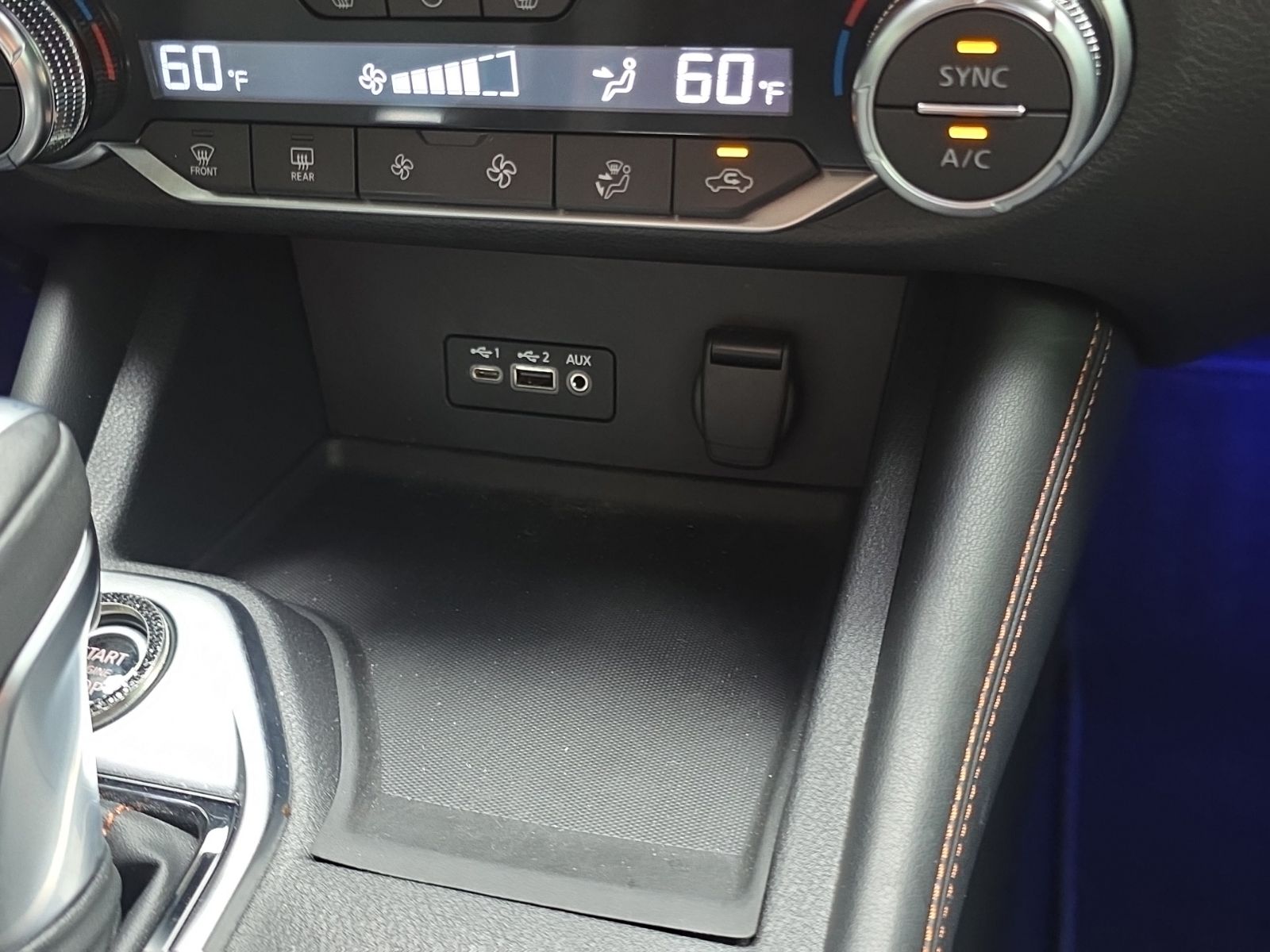 Used 2022 White Nissan SR image 24