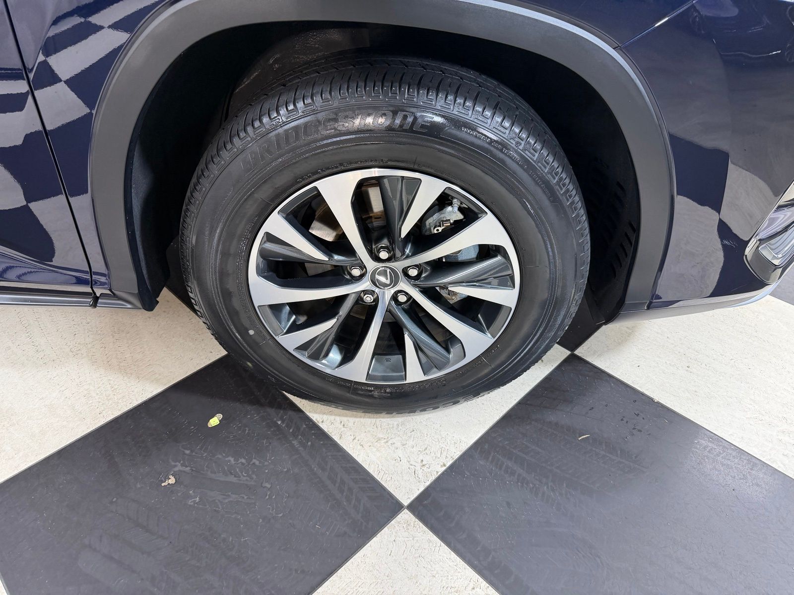 Used 2021  Lexus 350 image 28