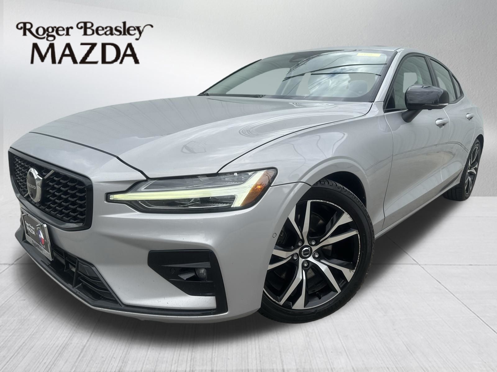 Used Car 2023 Volvo S60  B5 Plus Dark Theme For Sale Under $25,000 In Austin, Texas