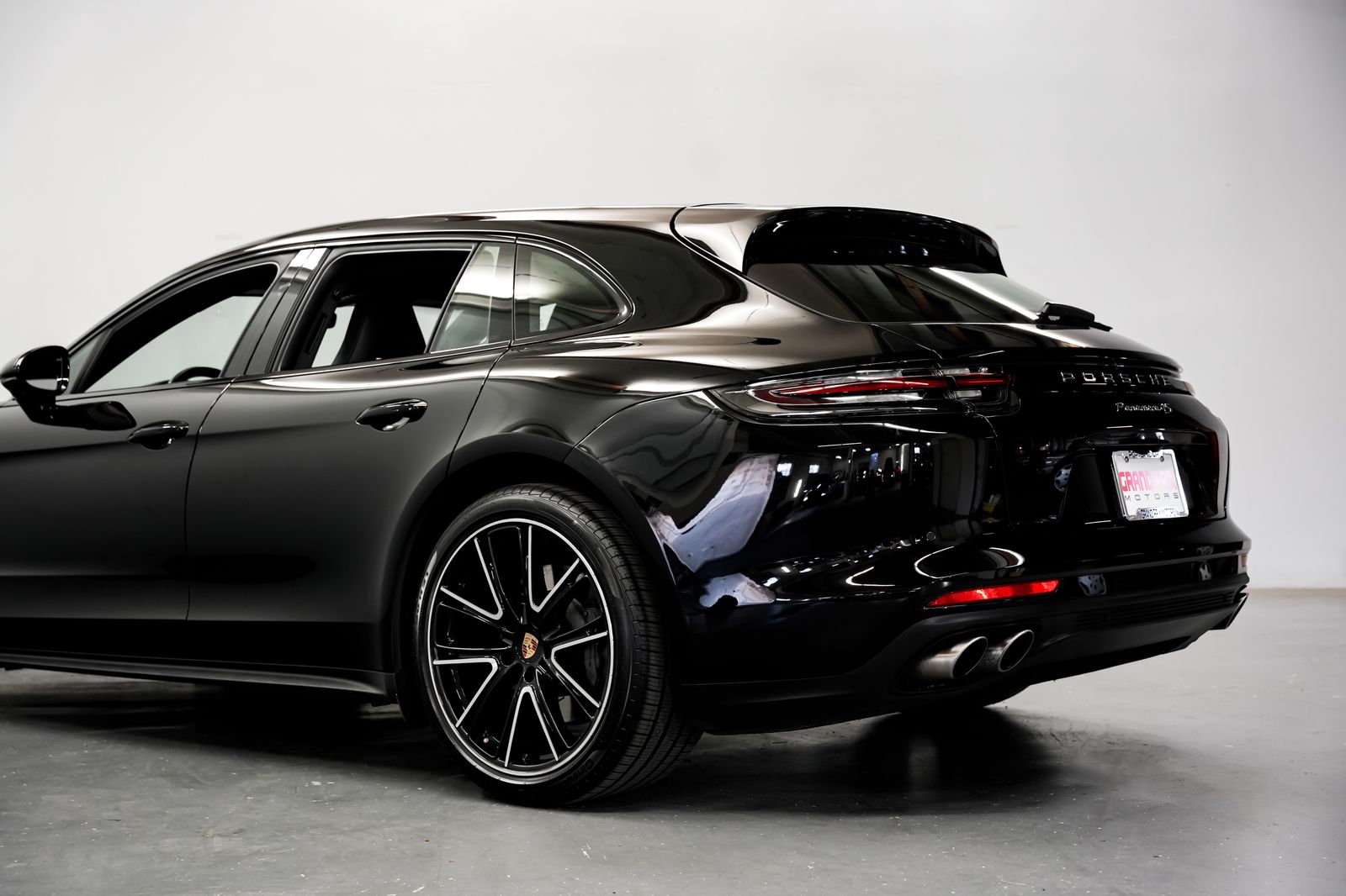 2018 Porsche Panamera Sport Turismo 4S — photo 41