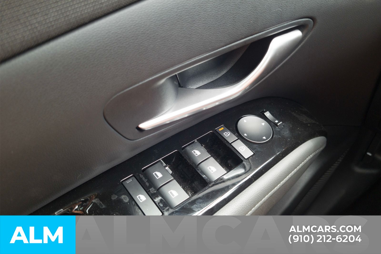 Used 2025 Gray Hyundai Limited image 17