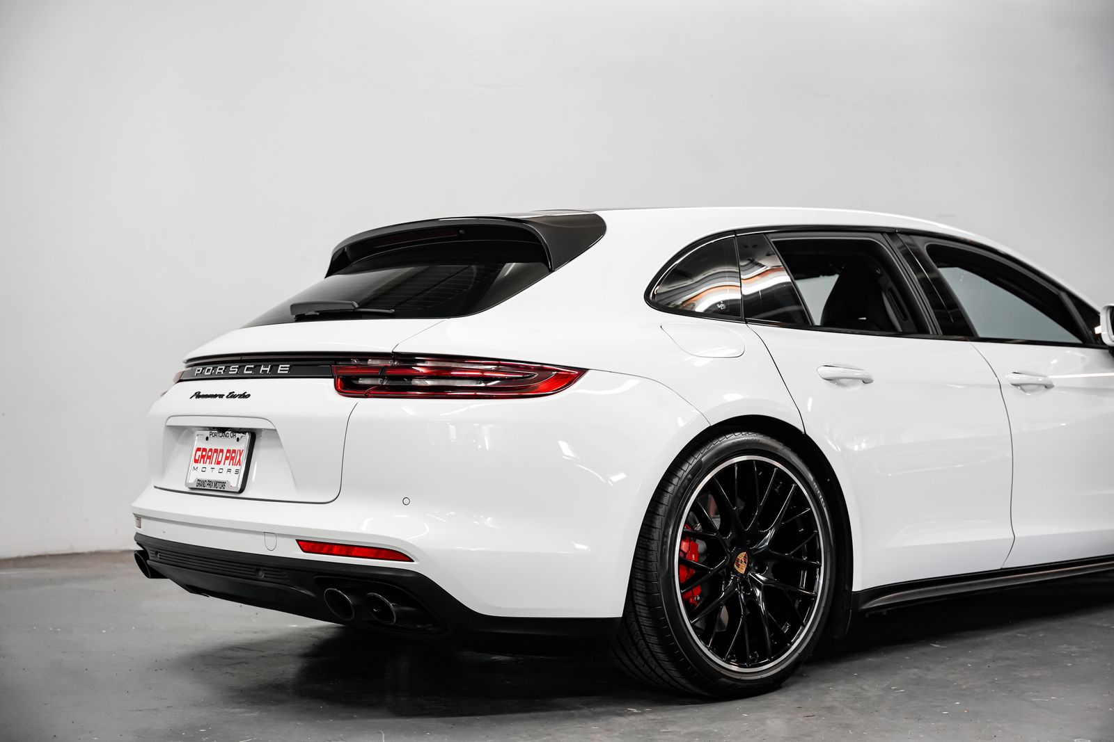 2018 Porsche Panamera Sport Turismo Turbo — photo 42
