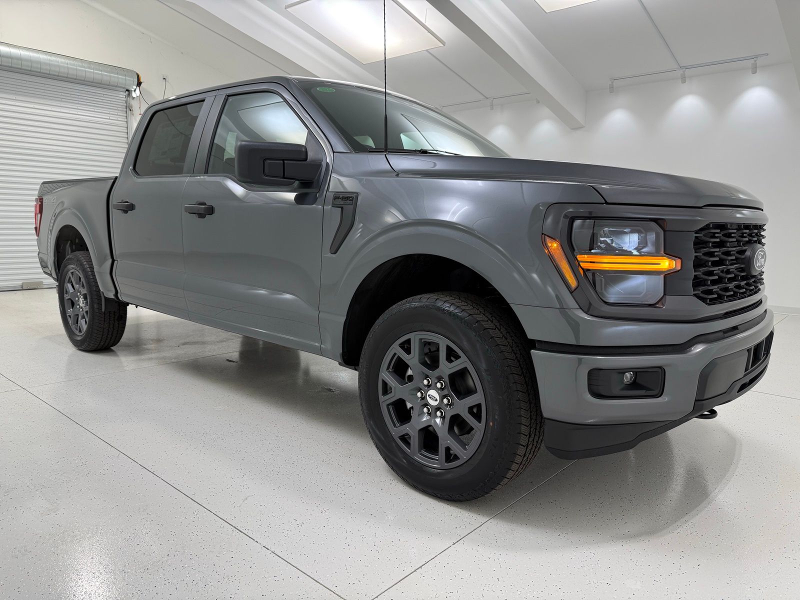 Carbonized Gray Metallic 2026 Ford F-150 Pickup Truck Four-Wheel Drive Automatic