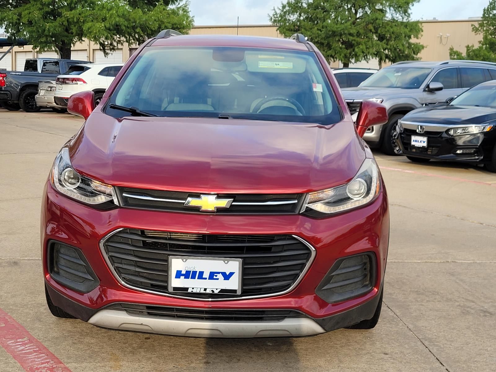 Used 2019 Chevrolet Trax LT with VIN 3GNCJLSBXKL119178 for sale in Arlington, TX