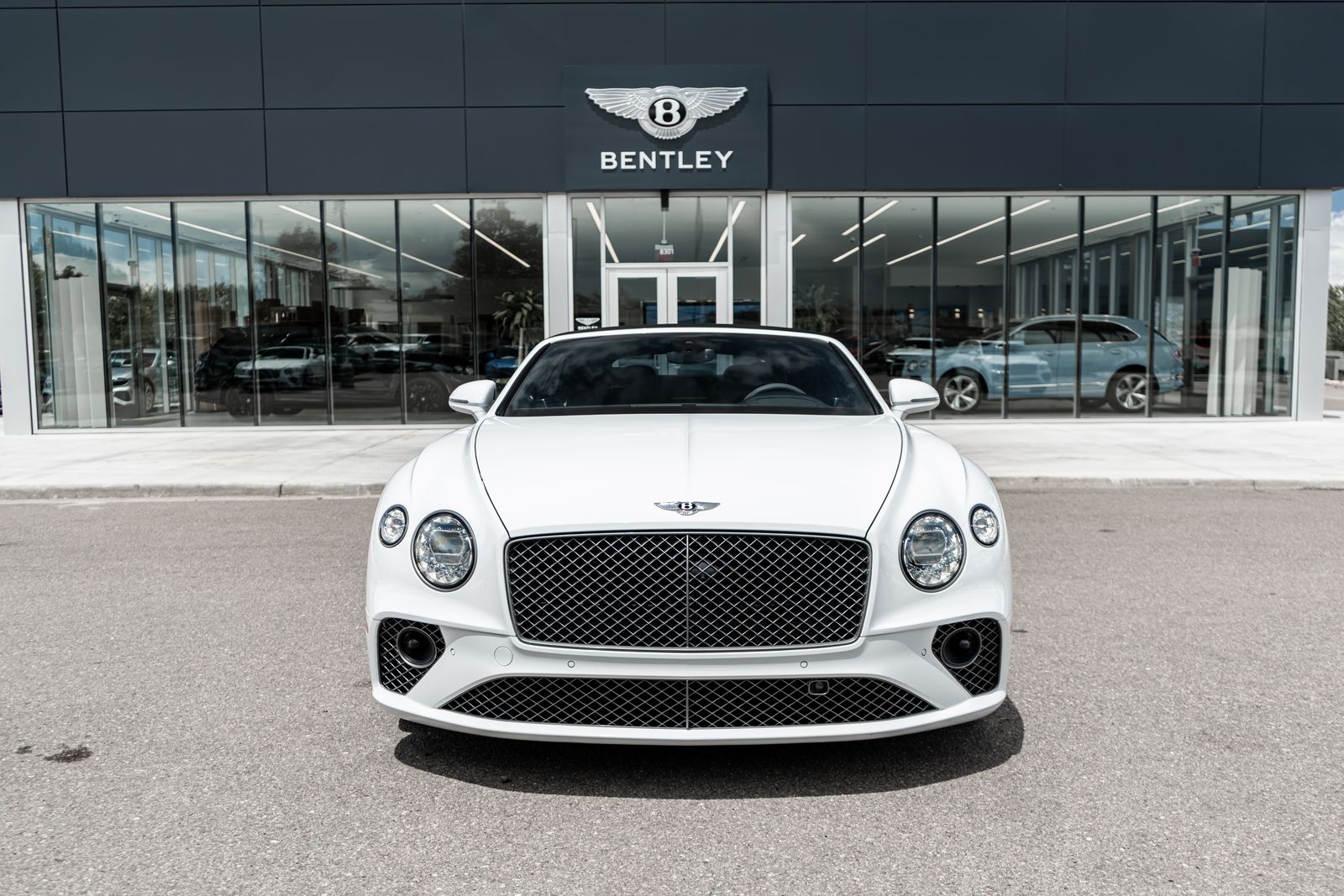 2024 Bentley Continental GTC Mulliner - Photo 20