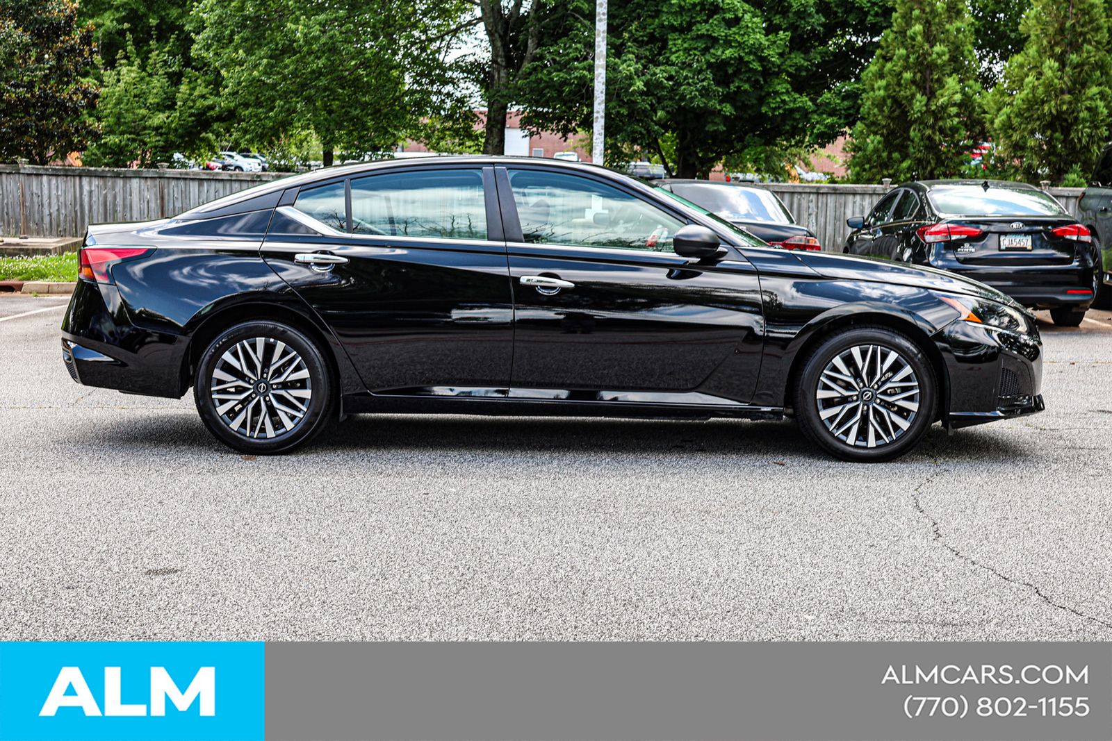 Used 2025 Black Nissan 2.5 SV image 11