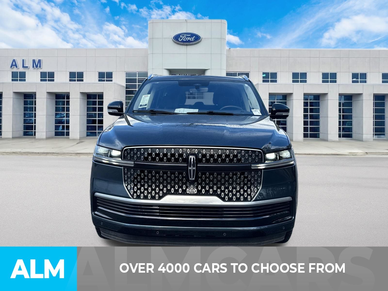 Used 2025 Blue Lincoln Reserve image 2