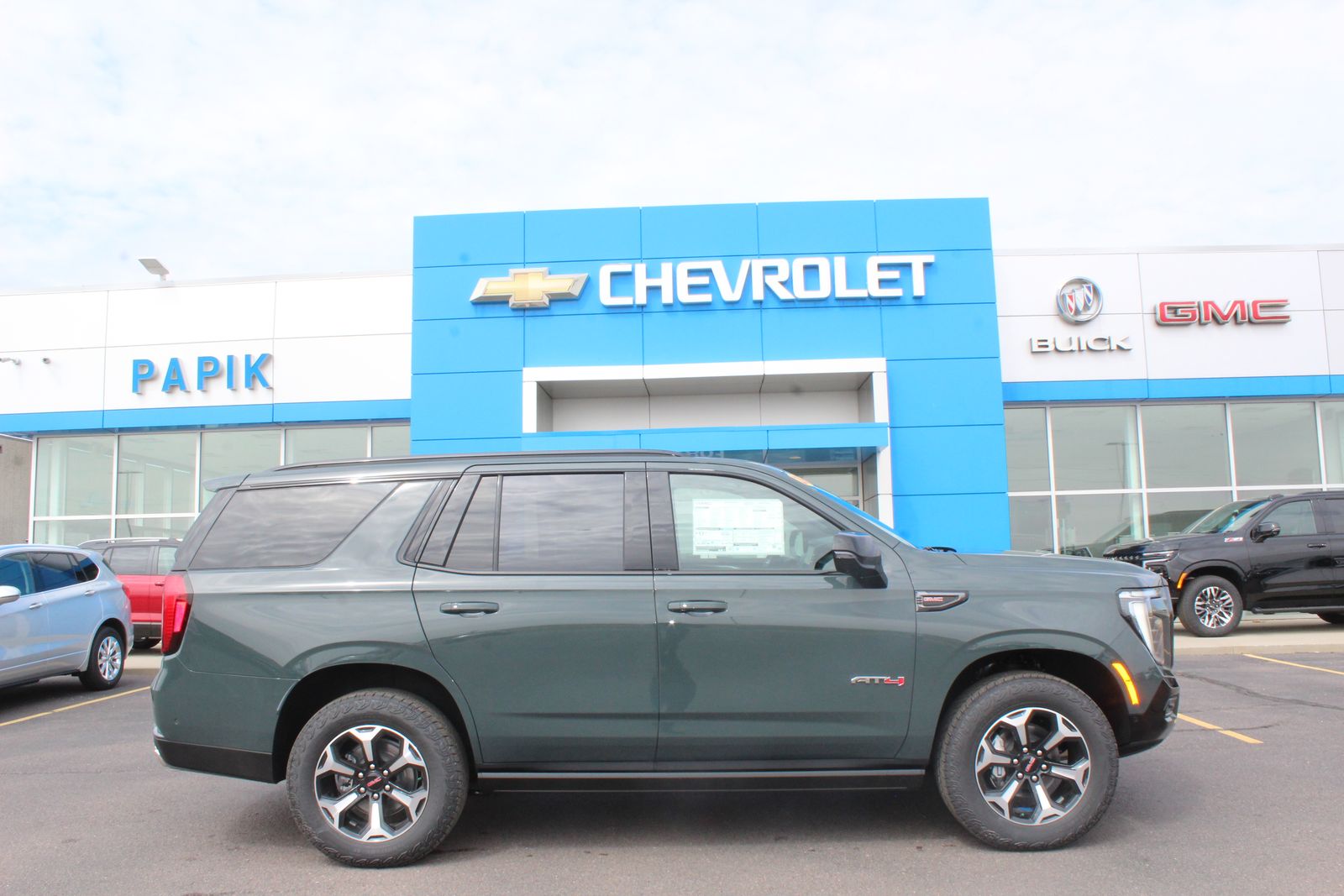 Midnight Pine 2026 GMC Yukon AT4 4WD SUV / Crossover Four-Wheel Drive