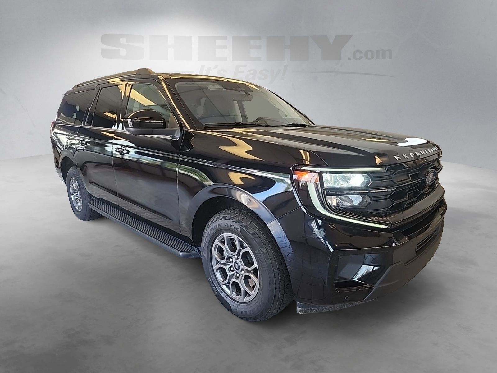 Certified Used 2025 Agate Black Metallic Ford Active image 2