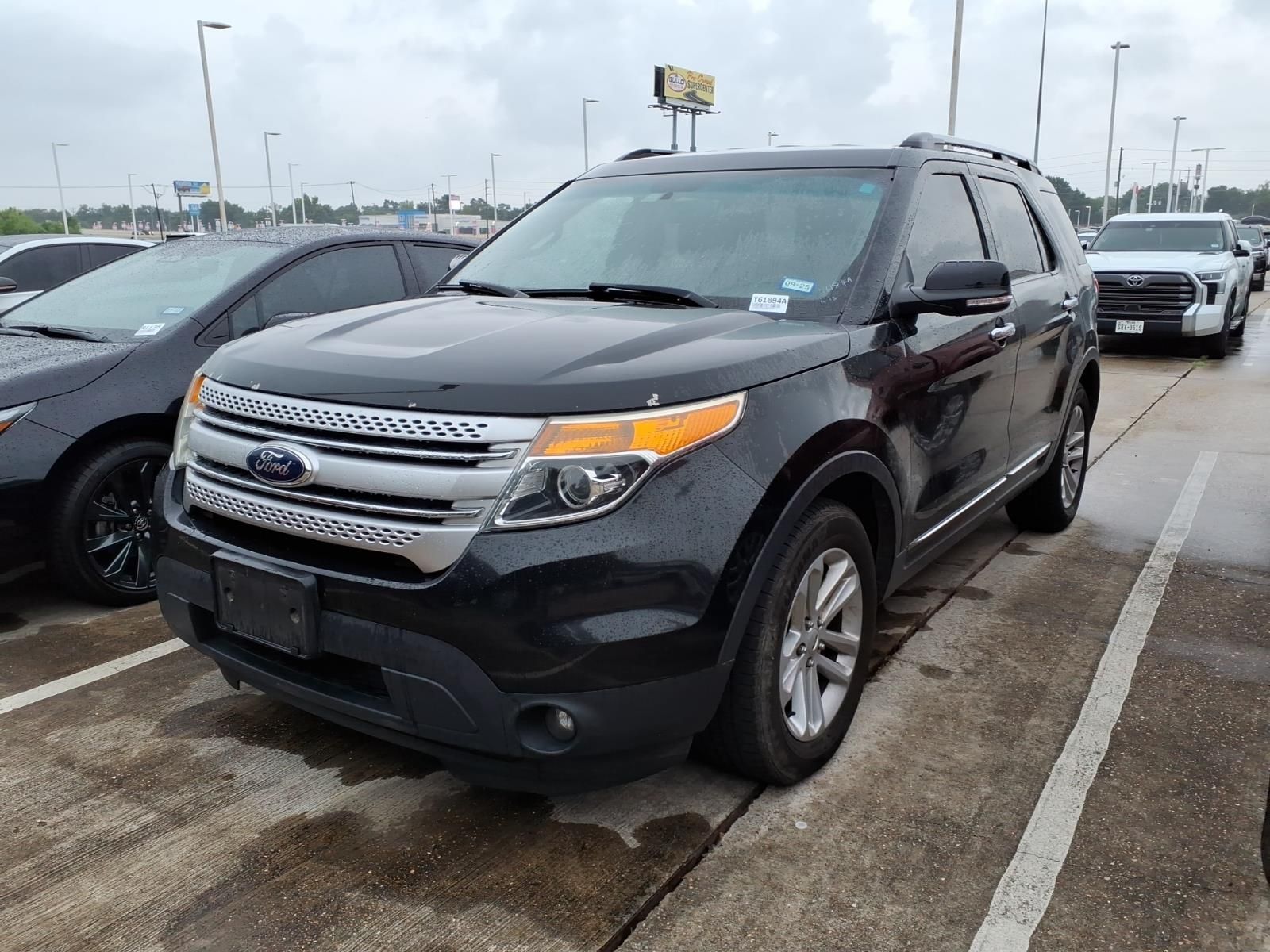 2015 Ford Explorer XLT Black at Durrett Motor Company
