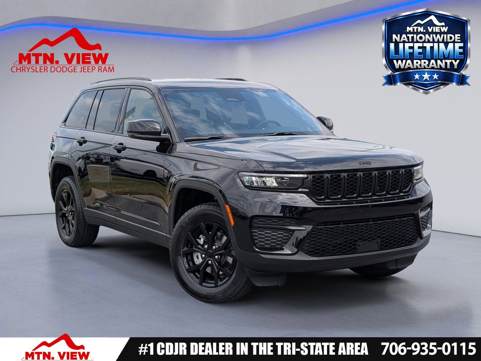 Diamond Black Crystal Pearlcoat 2025 Jeep Grand Cherokee Altitude X 4WD SUV / Crossover Four-Wheel Drive 8-Speed Automatic