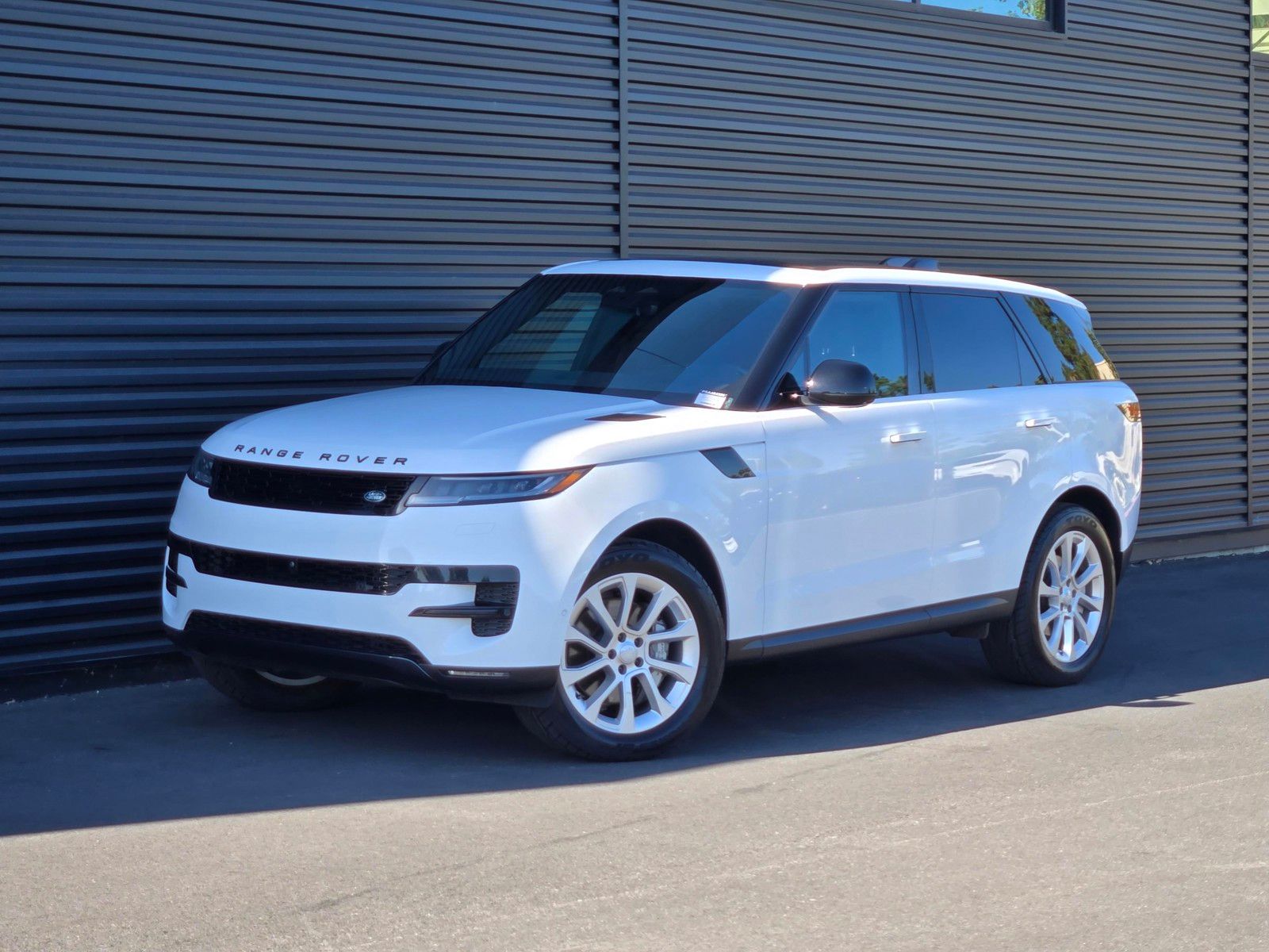 Fuji White 2025 Land Rover Range Rover Sport SUV / Crossover All-Wheel Drive 8-Speed Automatic
