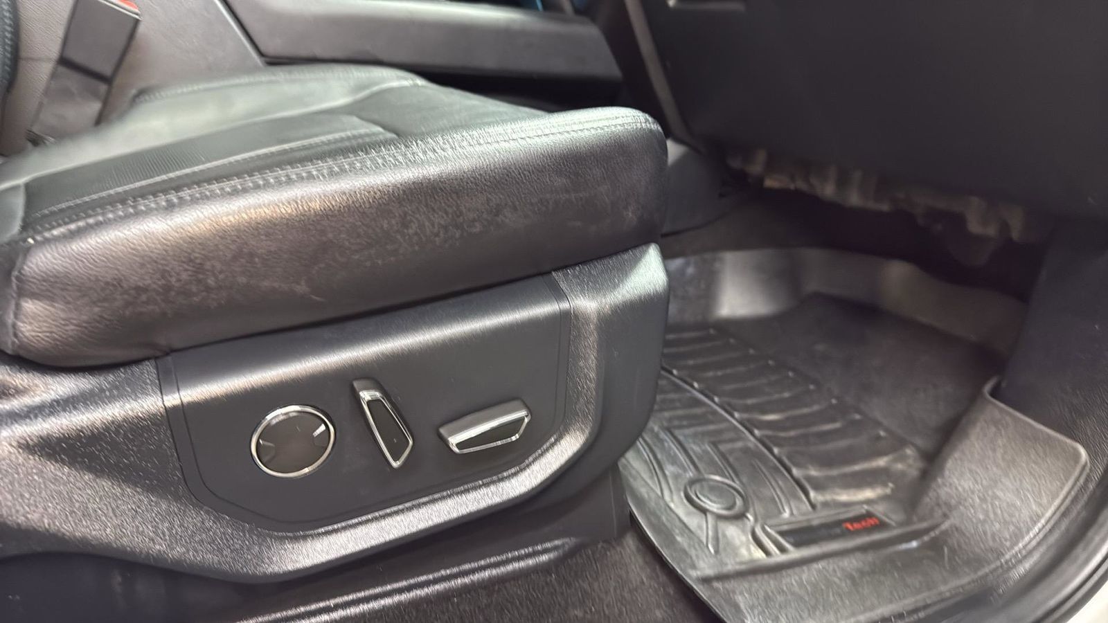 Used Car 2020 Ford Expedition Max  Limited For Sale Under $25,000 In Austin, Texas