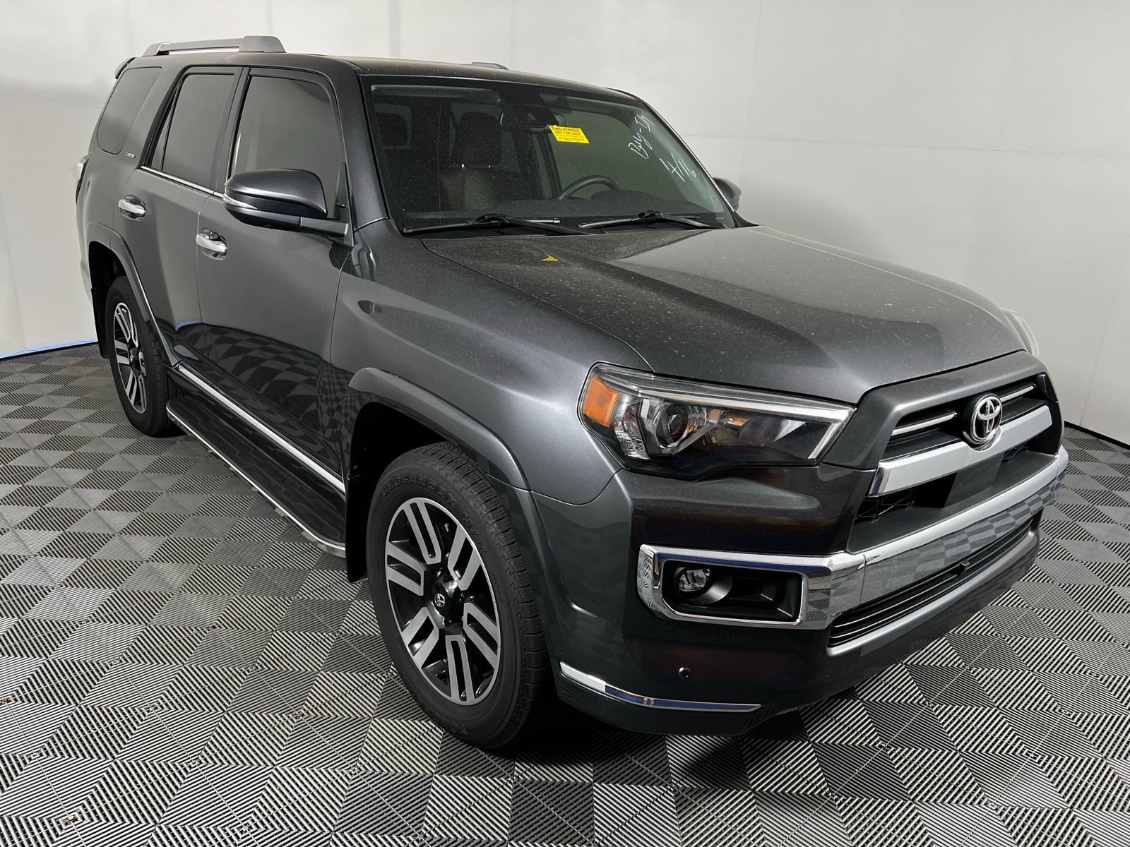Thumbnail: 2022 Toyota 4Runner - 3