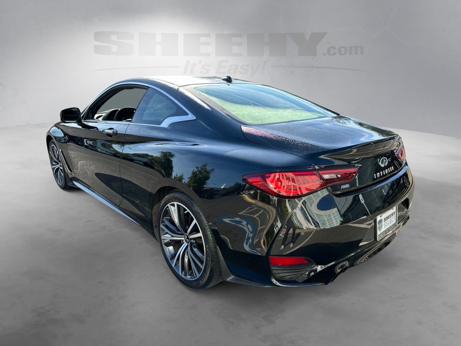 Used 2022 Black INFINITI LUXE image 17