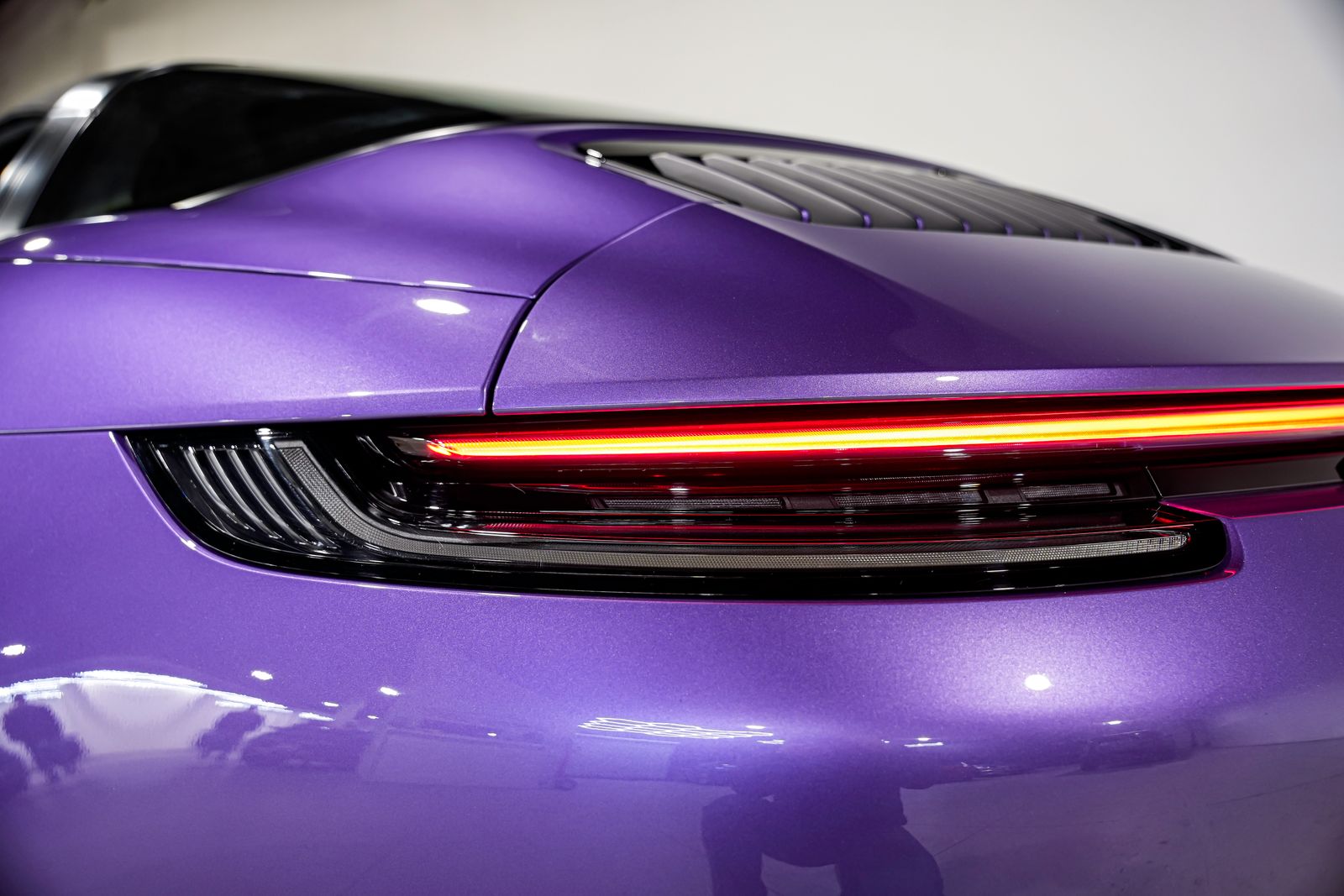 2024 Porsche 911 Targa 4 GTS — photo 36