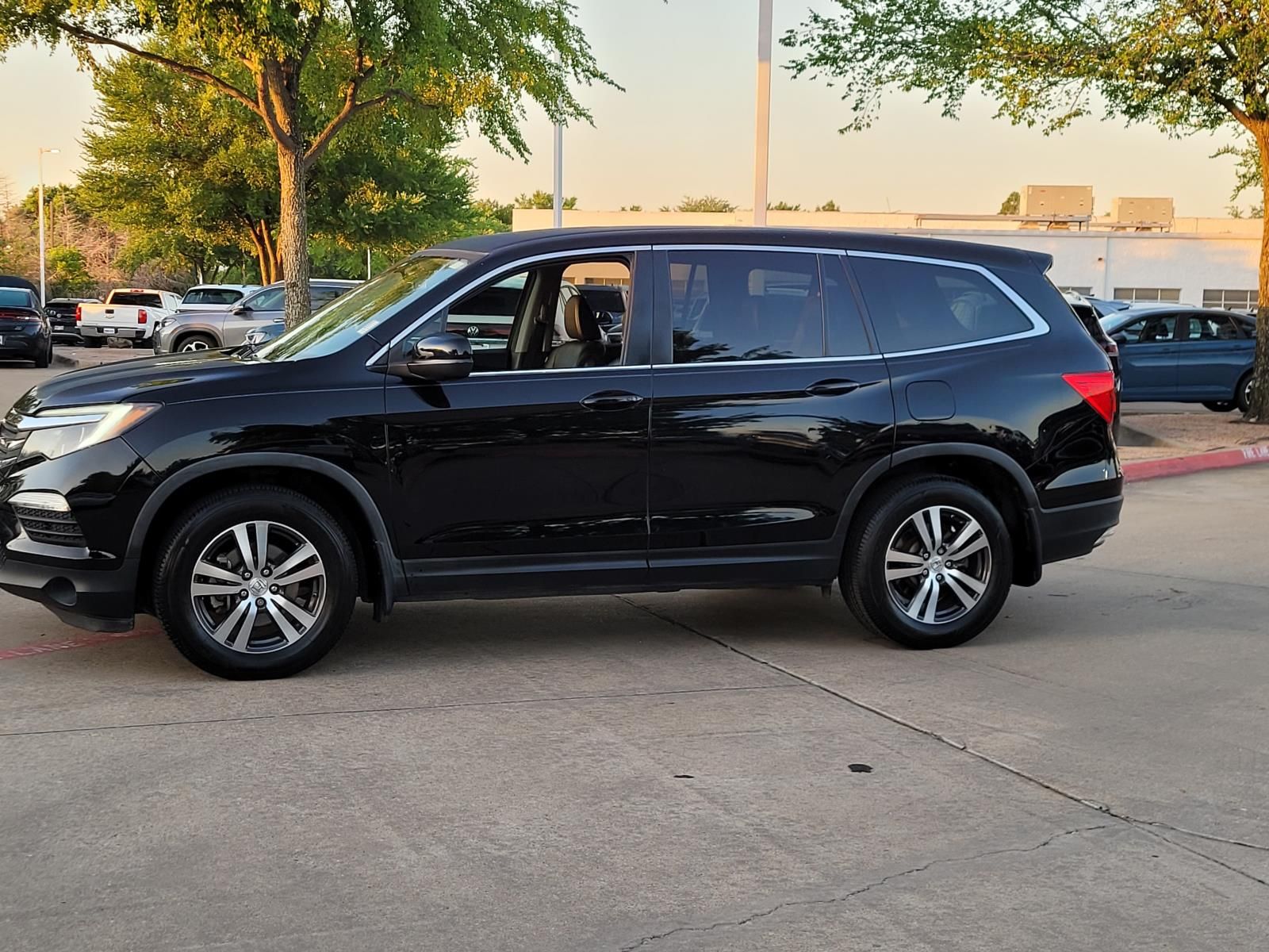 used 2017 Honda Pilot car, priced at $11,000